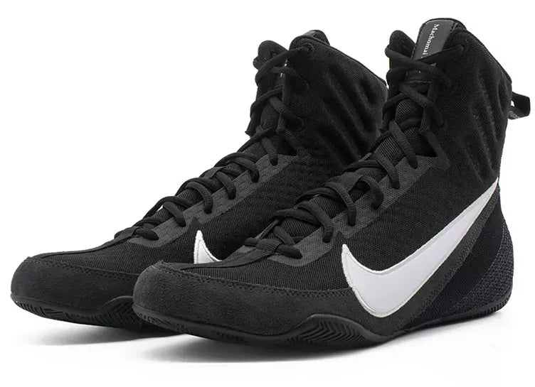 NIKE BOKSSCHOEN MACHOMAI 3.0 ZWART/WIT